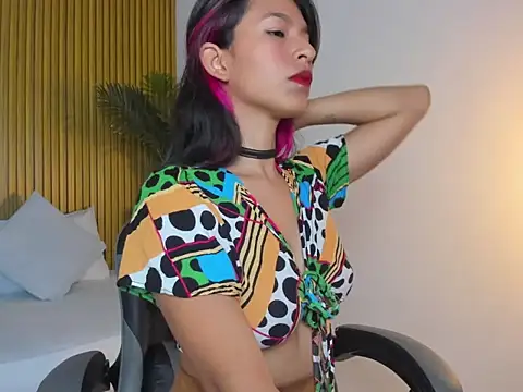 rosalita4  online show from April 13, 7:19 pm