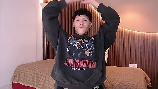 Velvet An online show from April 11, 3:22 am