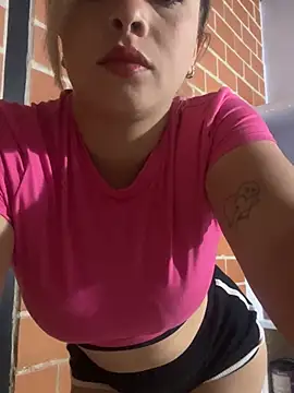 jade06  online show from April 20, 10:11 pm