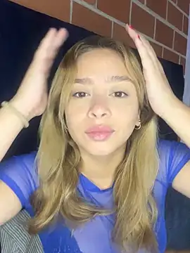 Snapshot of jade06_ chatting on May 30, 1:52 pm jade06 online show from May 30, 1:52 pm