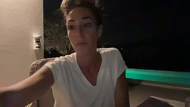 Snapshot of DutchyinSpain chatting on June 29, 10:54 pm DutchyinSpain online show from June 29, 10:54 pm