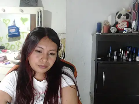 Snapshot of dulcemaria1918 chatting on April 9, 3:50 am dulcemaria1918 online show from April 9, 3:50 am