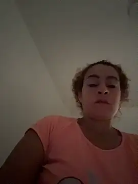 Natigoonzalez online show from April 29, 1:37 pm