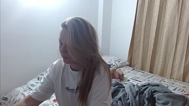 SKY SANZ online show from April 11, 3:00 am