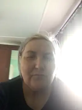 Snapshot of AureliaSky598 chatting on April 24, 10:07 am AureliaSky598 online show from April 24, 10:07 am