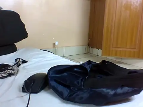 Snapshot of Sexybbi chatting on April 30, 8:57 pm Sexybbi online show from April 30, 8:57 pm