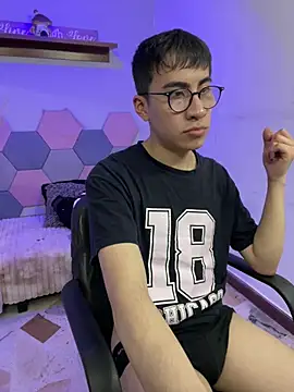Snapshot of Andy_Norton chatting on June 20, 8:44 pm Andy Norton online show from June 20, 8:44 pm