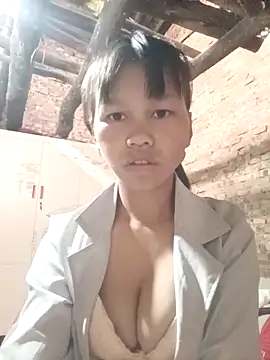 Snapshot of dduua chatting on April 16, 1:39 am dduua online show from April 16, 1:39 am