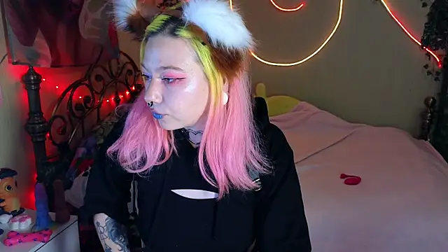 Snapshot of Sansarella chatting on March 1, 3:58 pm Sansarella online show from March 1, 3:58 pm