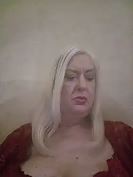 Julia20X online show from June 12, 10:25 am