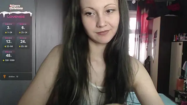 Snapshot of MuseAlice chatting on April 11, 5:12 am MuseAlice online show from April 11, 5:12 am