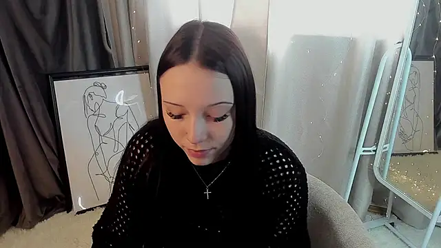 BonnieeMcKinney online show from April 22, 8:28 am