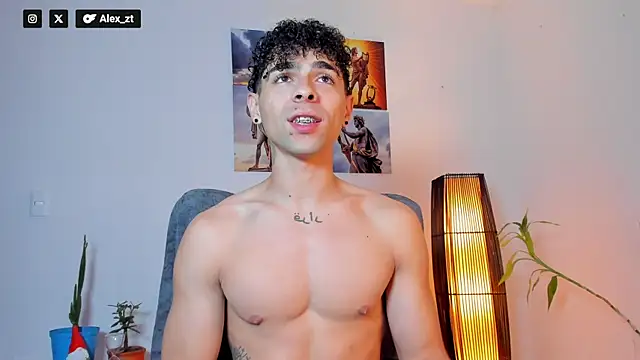 Snapshot of Alex_zt7 chatting on July 13, 4:54 pm Alex zt7 online show from July 13, 4:54 pm