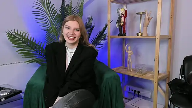 GloriaCwik online show from April 10, 1:49 pm