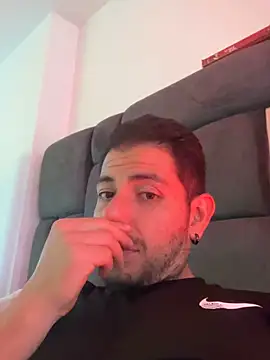 Snapshot of Roman_Belmont chatting on April 14, 7:42 pm Roman Belmont online show from April 14, 7:42 pm