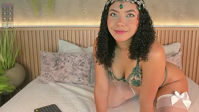 Snapshot of Layla_Banks chatting on June 29, 8:31 pm Layla Banks online show from June 29, 8:31 pm