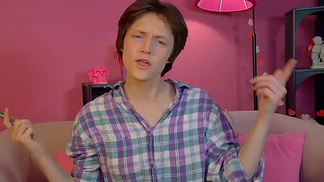 RitaRoses online show from April 20, 6:31 pm