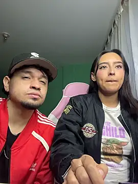 Snapshot of hotlatinocouple__ chatting on May 29, 11:14 pm hotlatinocouple online show from May 29, 11:14 pm