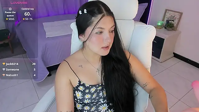 Snapshot of Celestee_21 chatting on June 8, 1:28 am Celestee 21 online show from June 8, 1:28 am