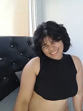 Snapshot of Jenna_Greyy_ chatting on May 19, 9:43 pm Jenna Greyy online show from May 19, 9:43 pm