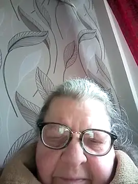 Snapshot of MartaMia68 chatting on April 11, 3:16 pm MartaMia68 online show from April 11, 3:16 pm