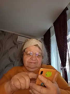 Snapshot of MartaMia68 chatting on June 3, 5:07 pm MartaMia68 online show from June 3, 5:07 pm