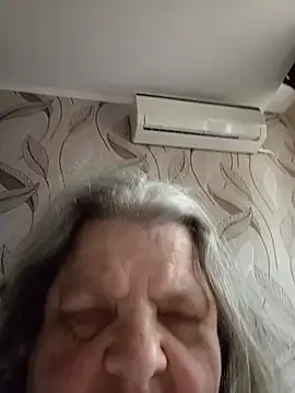Snapshot of MartaMia68 chatting on July 13, 5:43 am MartaMia68 online show from July 13, 5:43 am