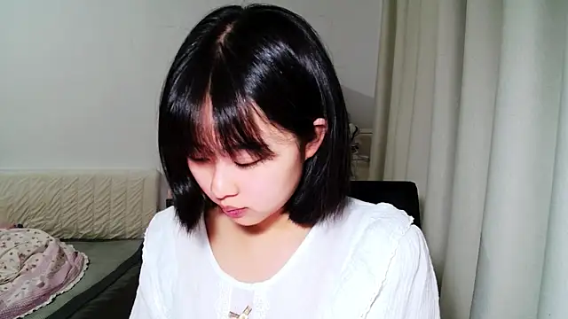 Betty-kim1 online show from May 2, 3:28 pm