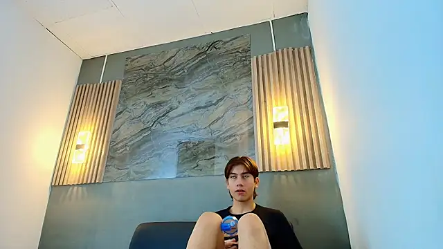 Snapshot of RAPHAEL_NYON1 chatting on May 12, 12:35 pm RAPHAEL NYON1 online show from May 12, 12:35 pm