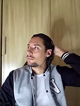 Emilprime online show from April 27, 3:04 am