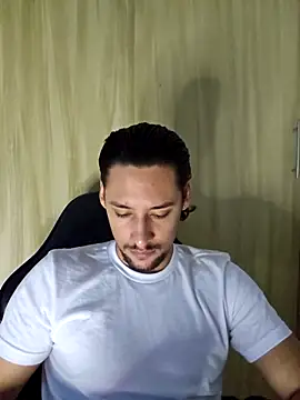 Emilprime online show from April 27, 11:58 pm