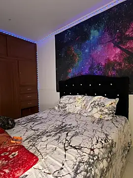 Snapshot of RoughDiamond_ chatting on April 14, 6:30 am RoughDiamond online show from April 14, 6:30 am