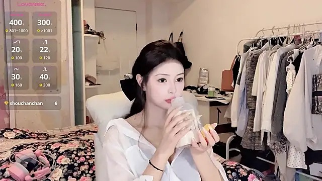 Snapshot of secret-anan chatting on May 13, 9:55 pm secret-anan online show from May 13, 9:55 pm