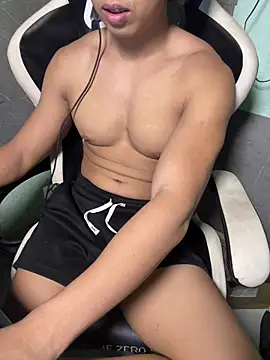 Snapshot of Paulo-jor chatting on April 9, 11:26 am Paulo-jor online show from April 9, 11:26 am