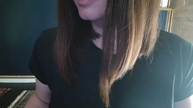 Snapshot of NicoleLove_ chatting on June 17, 5:03 pm NicoleLove online show from June 17, 5:03 pm