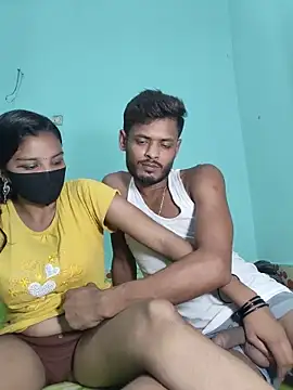Snapshot of Hot-Couple4 chatting on May 19, 4:35 pm Hot-Couple4 online show from May 19, 4:35 pm