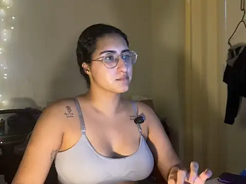 jasmineprincess  online show from May 6, 5:07 pm