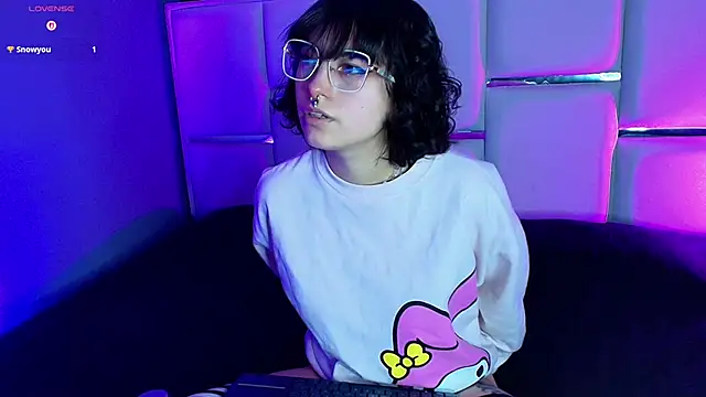 BadEmyXO online show from June 2, 3:52 am