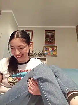 Snapshot of thailycupcake chatting on April 16, 5:25 pm thailycupcake online show from April 16, 5:25 pm