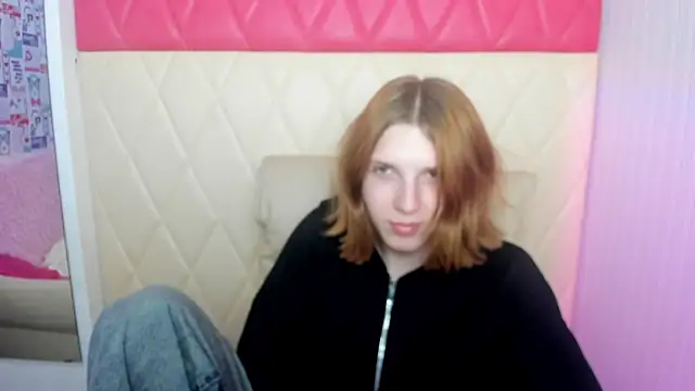 xSophieexx online show from April 28, 2:10 am
