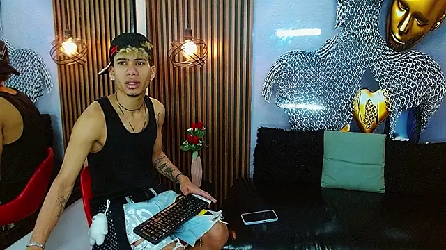 Skinny cute Alyer online show from July 11, 2:14 am
