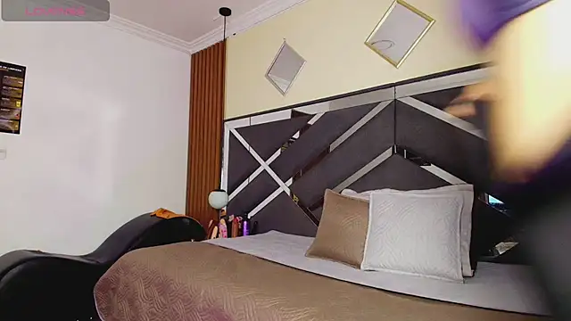 NoahAndGaia online show from July 12, 1:13 pm