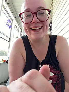 Snapshot of Kenzibb3 chatting on July 20, 5:59 pm Kenzibb3 online show from July 20, 5:59 pm