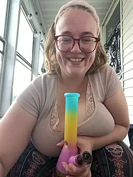 Snapshot of Kenzibb3 chatting on July 31, 8:19 pm Kenzibb3 online show from July 31, 8:19 pm