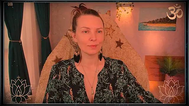 LanaRadiance online show from July 18, 2:21 pm