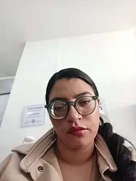 Snapshot of SOFI__10 chatting on June 29, 1:33 pm SOFI 10 online show from June 29, 1:33 pm