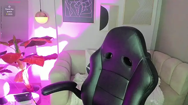 Nana nyx online show from May 2, 3:44 am