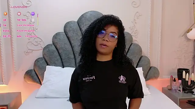 Snapshot of Abby_Montero chatting on June 23, 3:59 am Abby Montero online show from June 23, 3:59 am