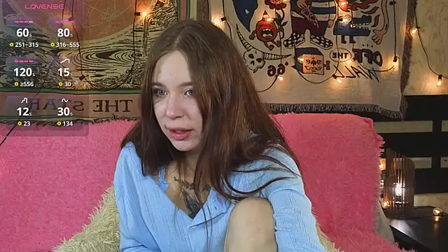 BlueberryMilMil online show from April 12, 4:56 pm