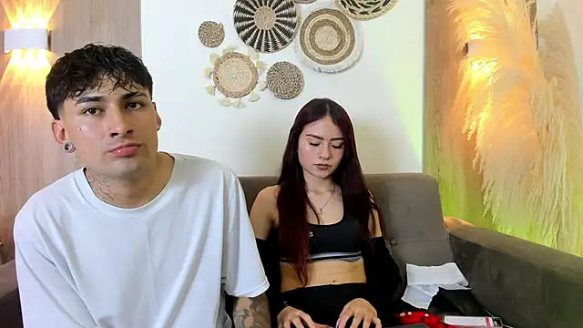 Snapshot of Kenji_n_Rousse chatting on May 24, 8:03 pm Kenji n Rousse online show from May 24, 8:03 pm